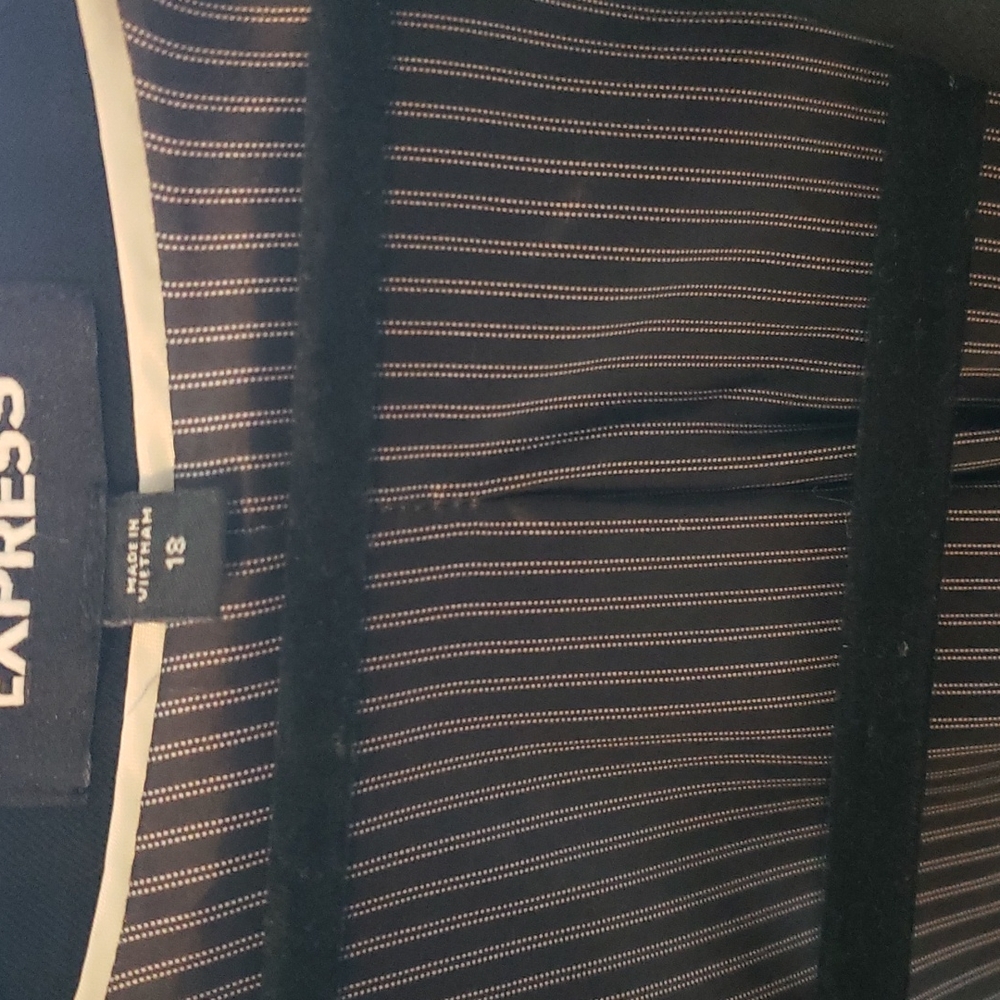 Black Single Button Blazer From Express Sz 18 - image 4